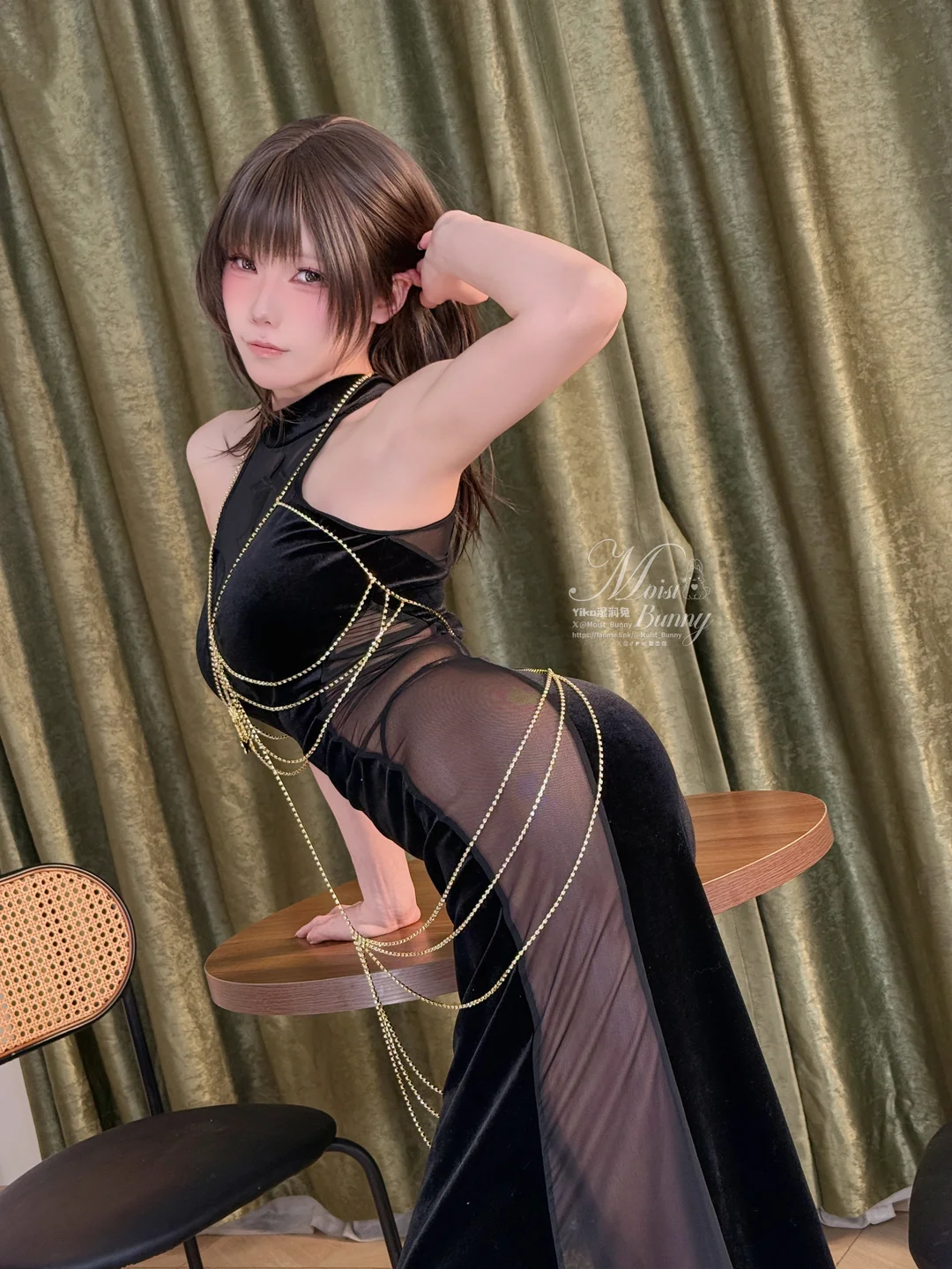 咬一口兔娘_26年03月月票『黑色丽花』34P_192MB tg@simisebaisi 【丝足阁】005.webp